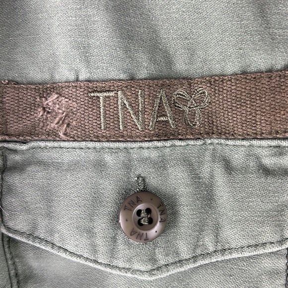 Aritzia TNA Olive Green Utility Military Shirt Jacket - Picture 5 of 13